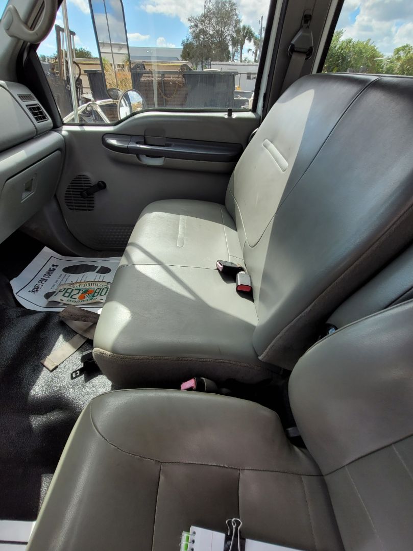 2008 FORD F750 - Image 12